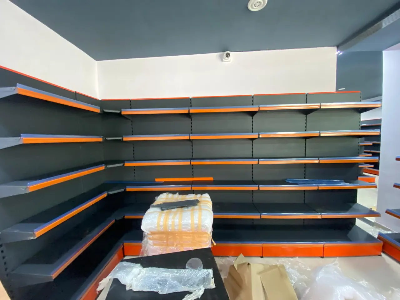 768753388_supermarket racks Jaipur1.webp